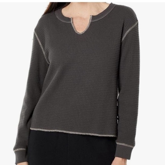 Madewell Waffle Split-Neck Crop Tee - Picture 2 of 5